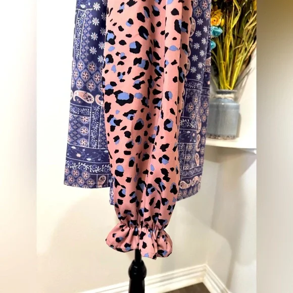 ANDREE BY UNIT Pink and Blue Patterned Blouse Tunic size Medium - Picture 4 of 8